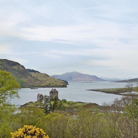 Loch Shore Cottage Dornie Exterior photo